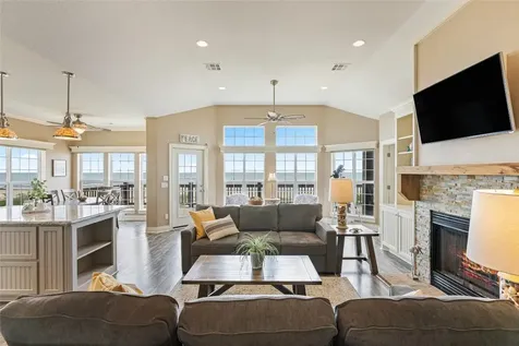 774 Wommack Crystal Beach TX 77650