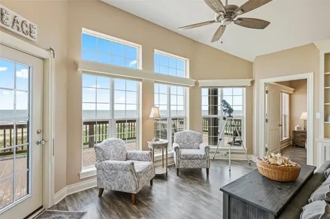 774 Wommack Crystal Beach TX 77650
