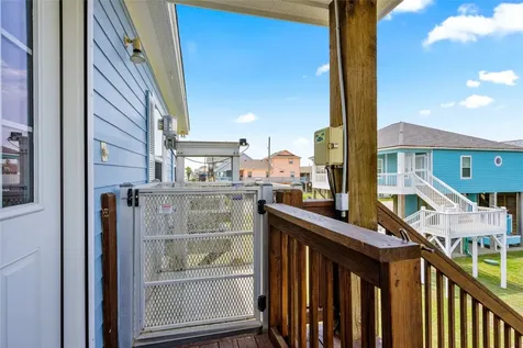 774 Wommack Crystal Beach TX 77650