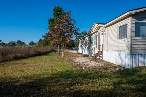 62 County Road 5248 Cleveland TX 77327