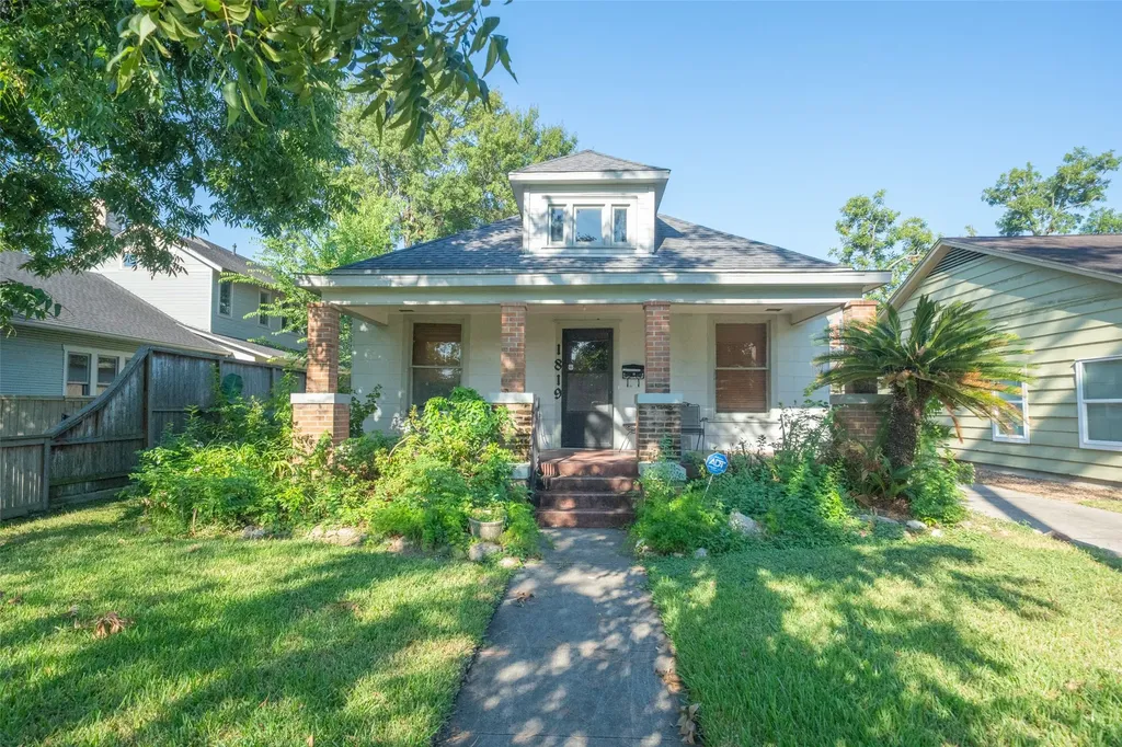 1819 Cortlandt Street Houston TX 77008