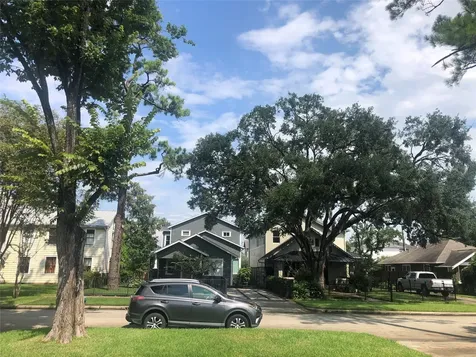 1819 Cortlandt Street Houston TX 77008