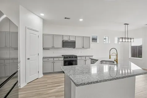 10511 Kings River Drive Rosharon TX 77583