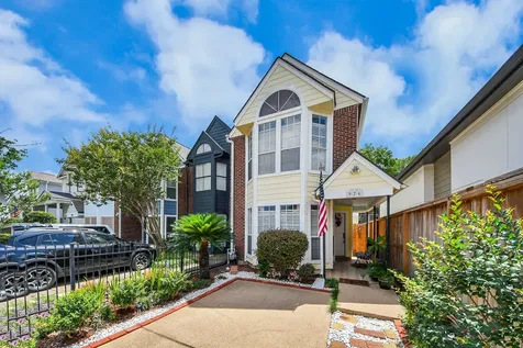 926 Rutland Street Houston TX 77008