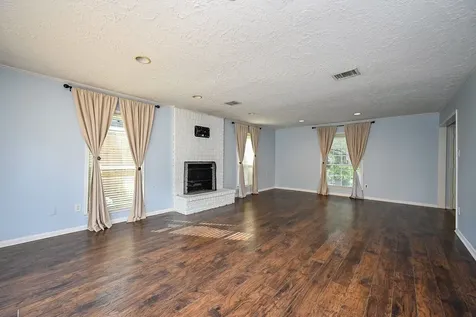 5614 Bough Court Houston TX 77092