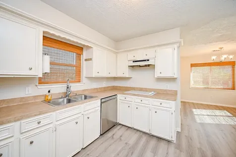 5614 Bough Court Houston TX 77092