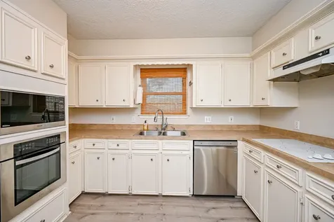 5614 Bough Court Houston TX 77092