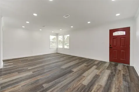 6027 Kenilwood Drive Houston TX 77033