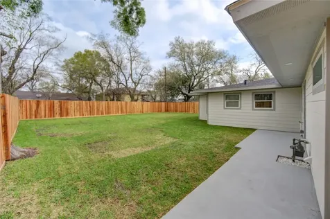 6027 Kenilwood Drive Houston TX 77033