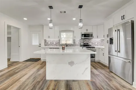 6027 Kenilwood Drive Houston TX 77033