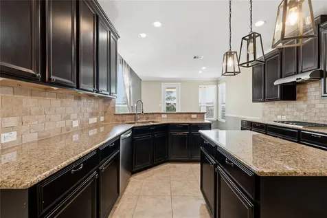 30109 Canton Farms Court Brookshire TX 77423