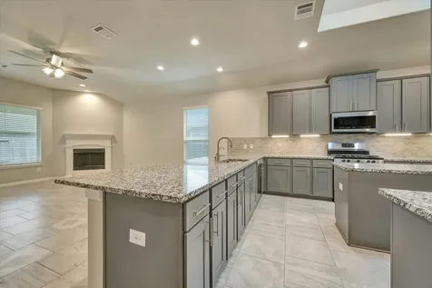 611 Applewood Drive League City TX 77573