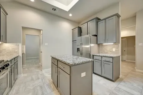 611 Applewood Drive League City TX 77573