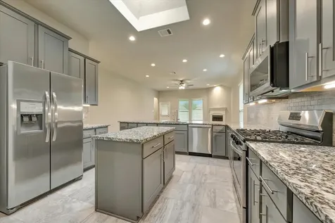 611 Applewood Drive League City TX 77573