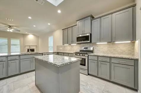 611 Applewood Drive League City TX 77573
