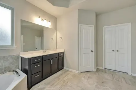 611 Applewood Drive League City TX 77573