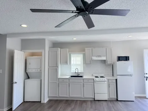 2704 Brewster Street Houston TX 77026