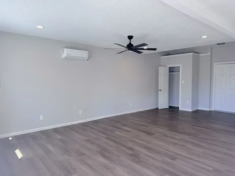 2704 Brewster Street Houston TX 77026