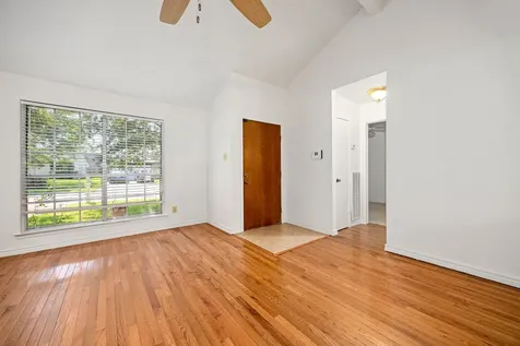 1342 Castle Glen Drive Houston TX 77015