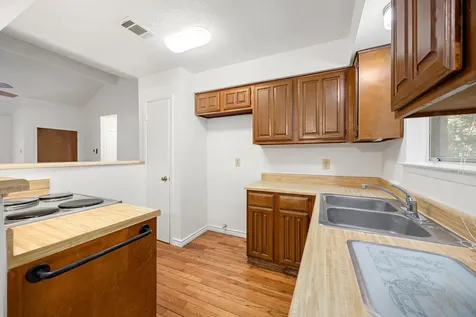 1342 Castle Glen Drive Houston TX 77015
