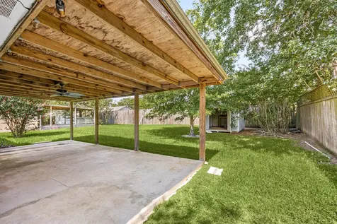 1342 Castle Glen Drive Houston TX 77015