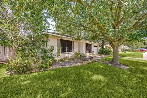 1342 Castle Glen Drive Houston TX 77015