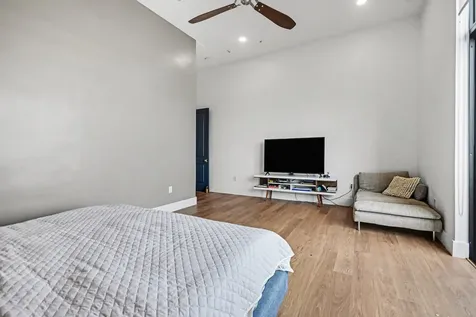 4820 Caroline Street 501 Houston TX 77004