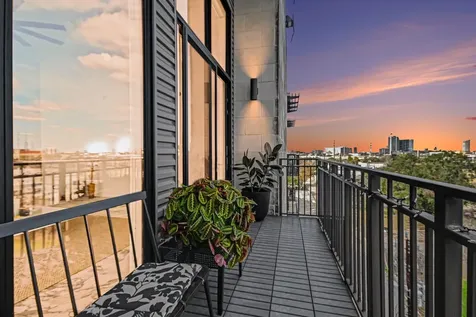 4820 Caroline Street 501 Houston TX 77004