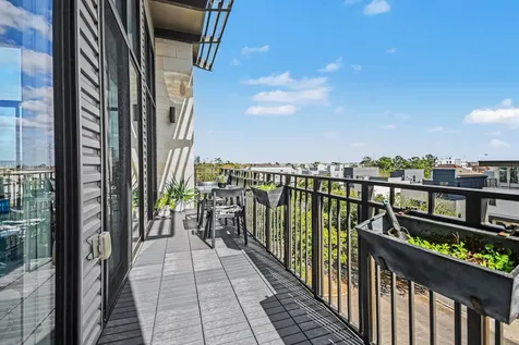 4820 Caroline Street 501 Houston TX 77004