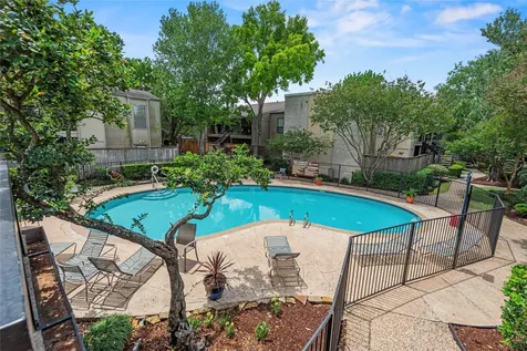 5711 Sugar Hill Drive 24 Houston TX 77057