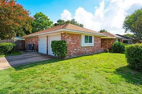 1102 E Rutgers Lane Deer Park TX 77536