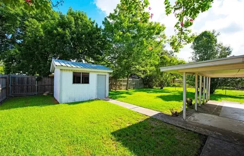 1102 E Rutgers Lane Deer Park TX 77536