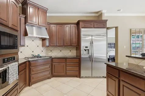 147 W Crystal Canyon Circle The Woodlands TX 77389