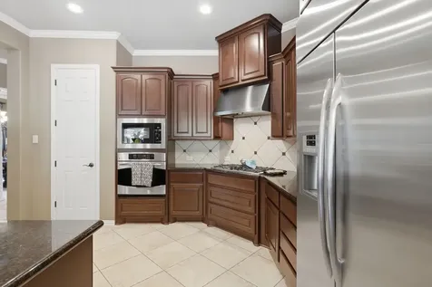 147 W Crystal Canyon Circle The Woodlands TX 77389