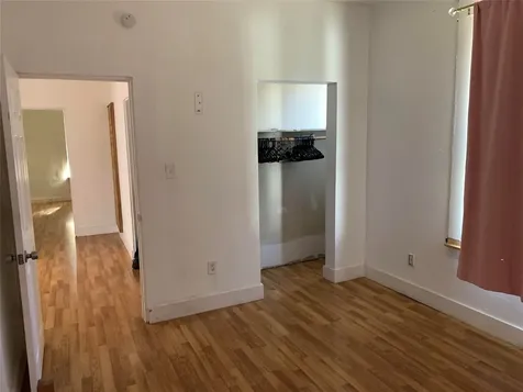206 Cosmos Street Houston TX 77009