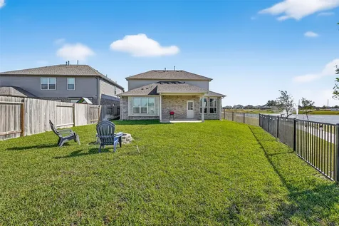 1601 Darwin Cedar Drive Rosharon TX 77583