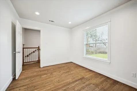 2524 Harvard Street Houston TX 77008