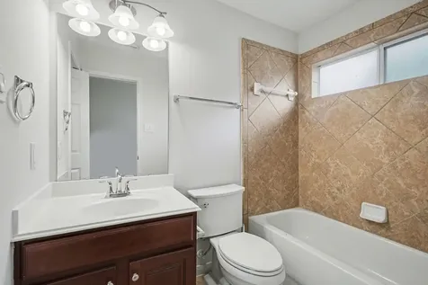 2742 Villa Pisa Lane League City TX 77573