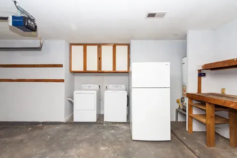 5704 Leggett Lane Pearland TX 77584