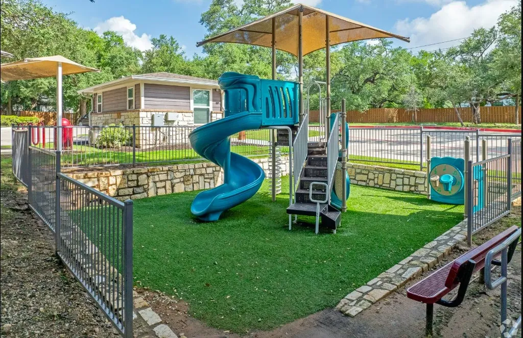 3300 Oak Creek Drive Austin TX 78727