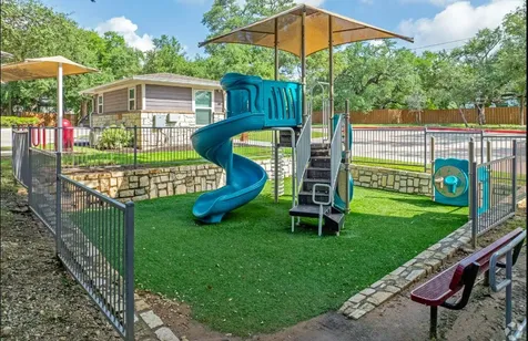3300 Oak Creek Drive Austin TX 78727