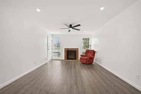 12500 Sandpiper Drive 5 Houston TX 77035