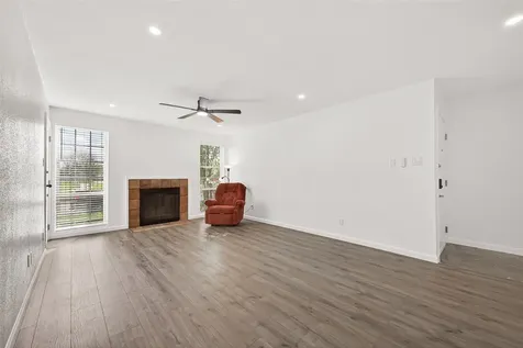 12500 Sandpiper Drive 5 Houston TX 77035
