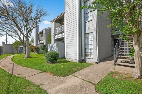 12500 Sandpiper Drive 5 Houston TX 77035