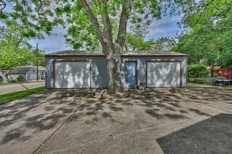 1501 S Austin Street Brenham TX 77833