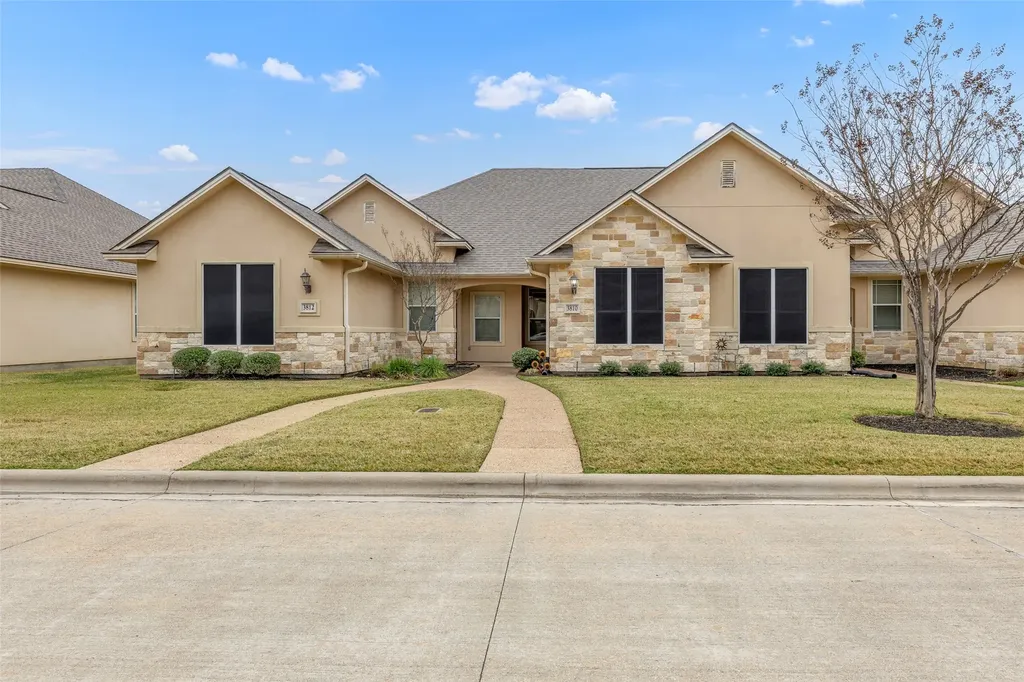 3810 Blackhawk Lane College Station TX 77845