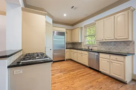 4607 Regent Manor Drive Kingwood TX 77345