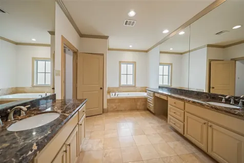 4607 Regent Manor Drive Kingwood TX 77345