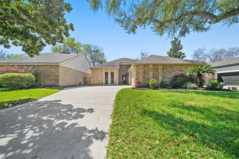 1915 Rock Fence Drive Richmond TX 77406