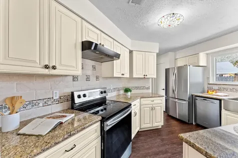 17815 Heritage Colony Court Webster TX 77598